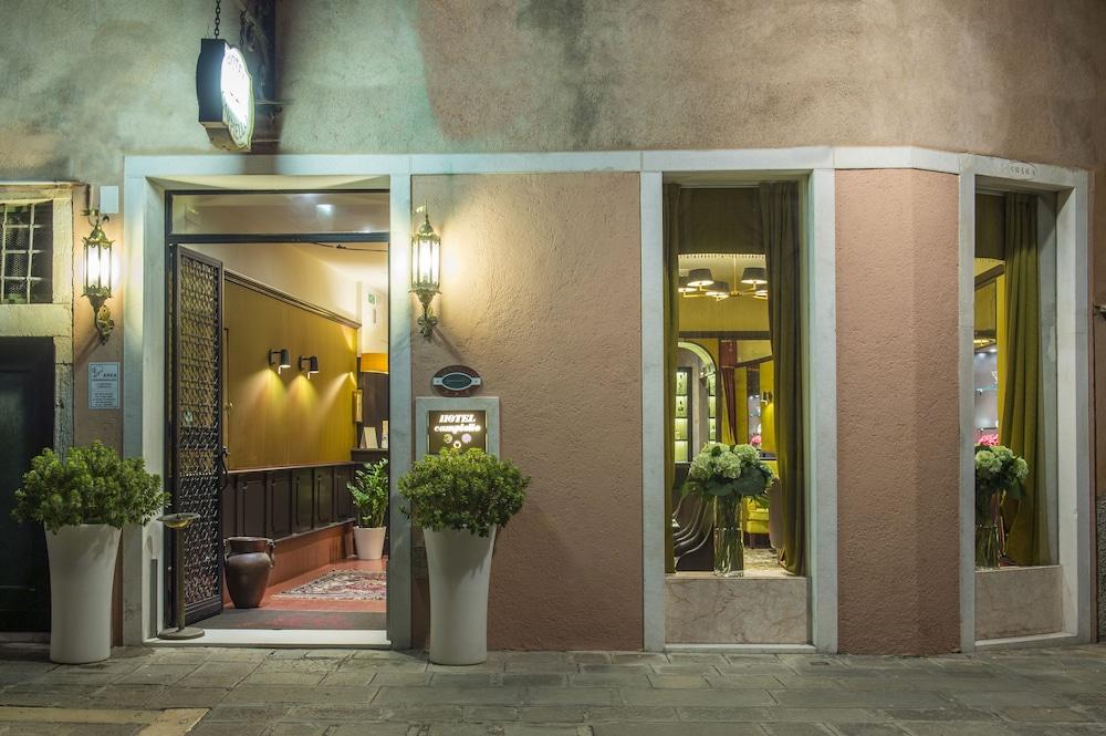 hotel