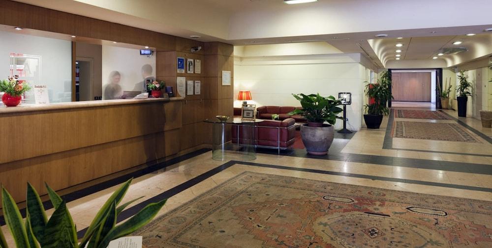 lobby