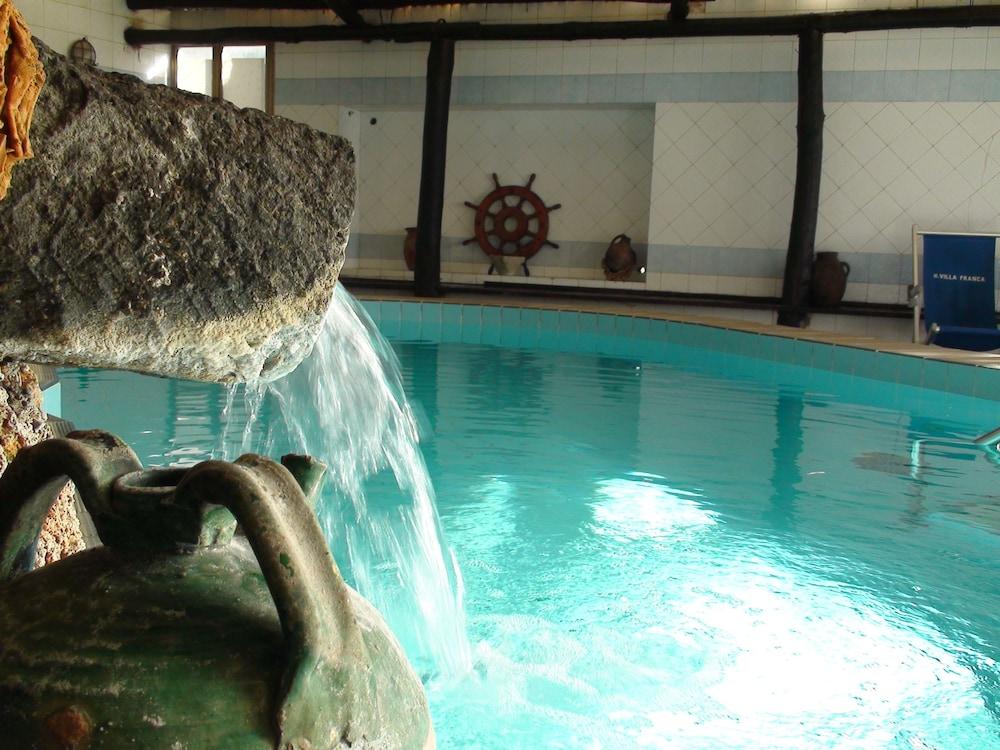 swimming pool spa