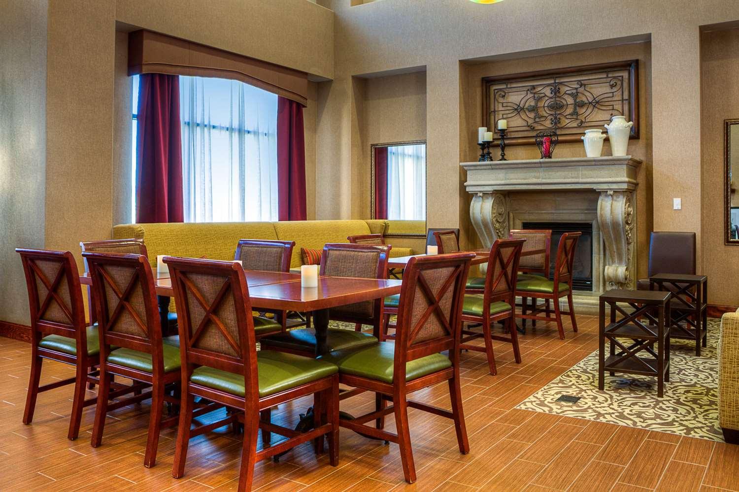 restaurant cafeteria