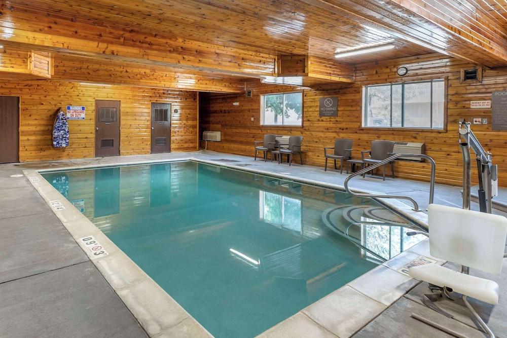 swimming pool spa