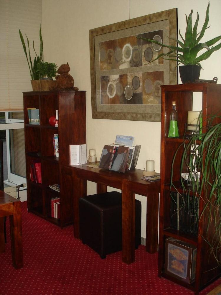 lobby