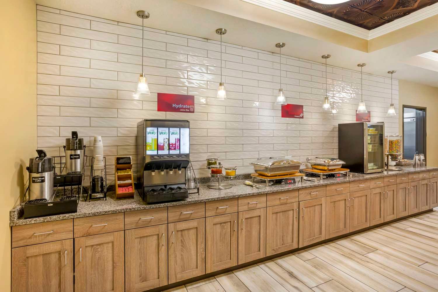 restaurant cafeteria