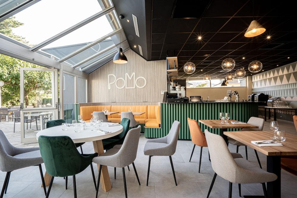 restaurant-cafeteria