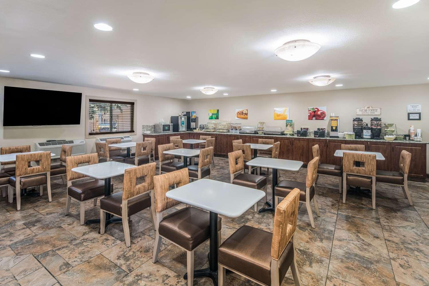 restaurant cafeteria