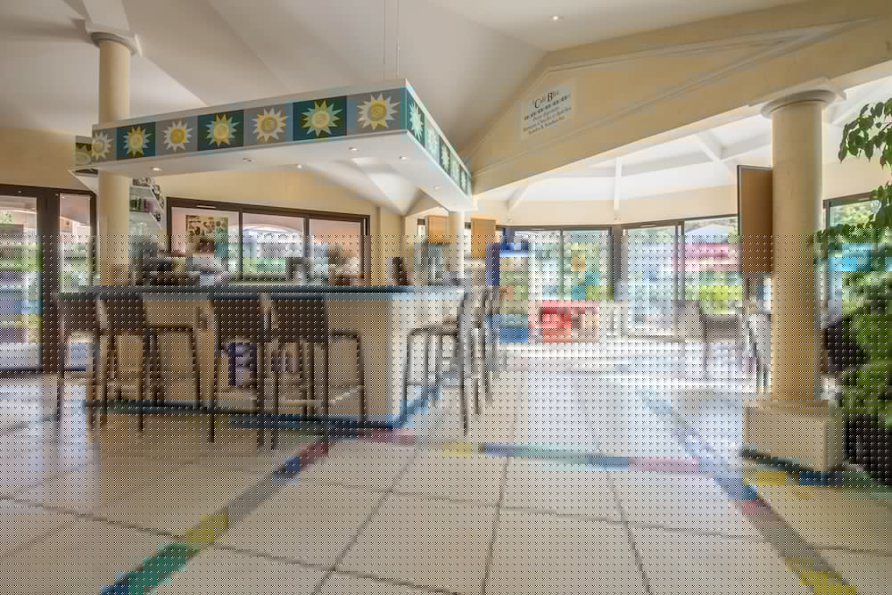 restaurant cafeteria