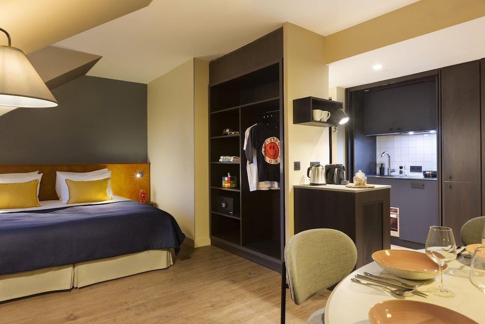 rooms