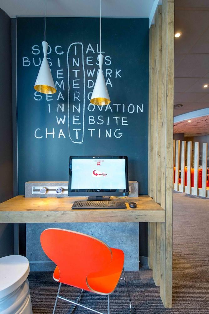 lobby