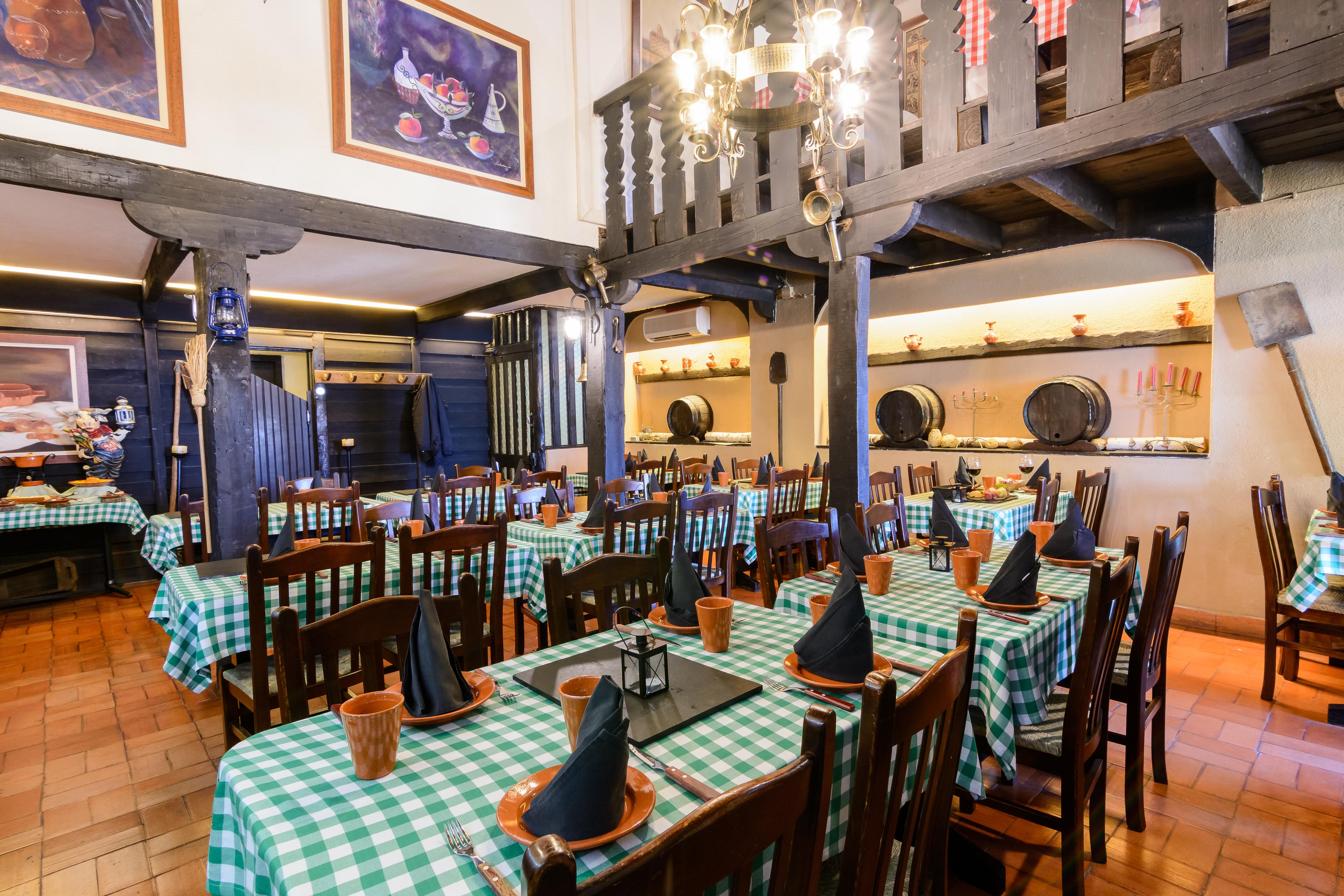 restaurant cafeteria