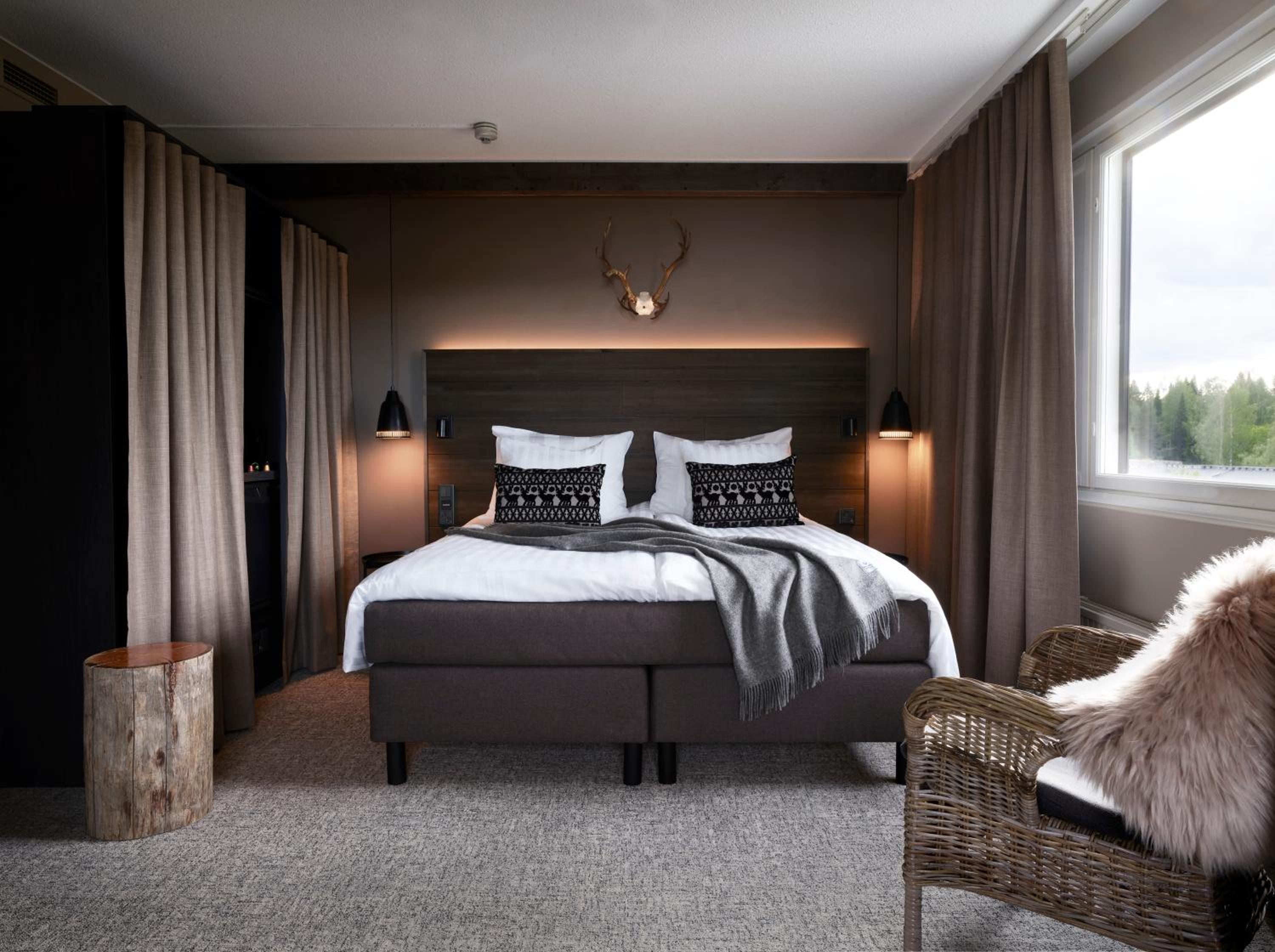 rooms