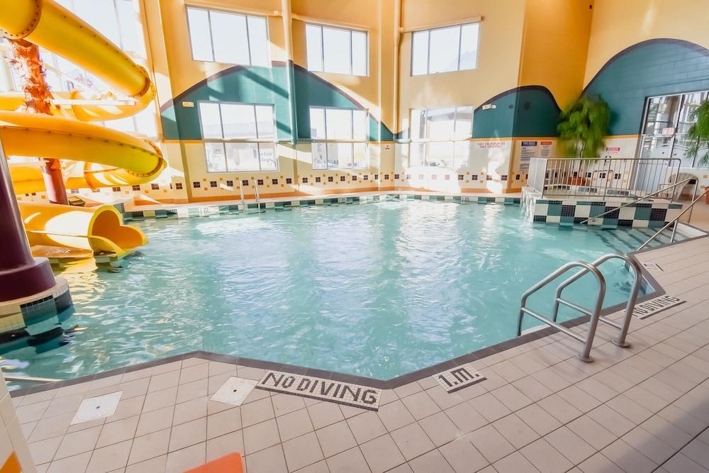 swimming pool spa