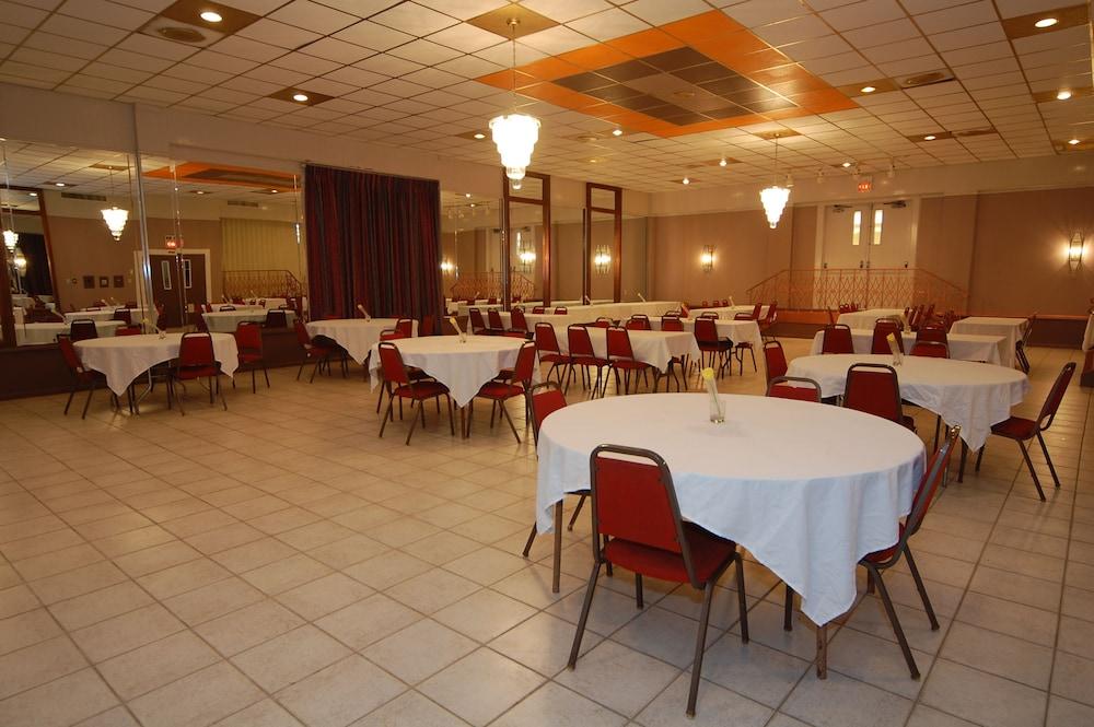 restaurant-cafeteria