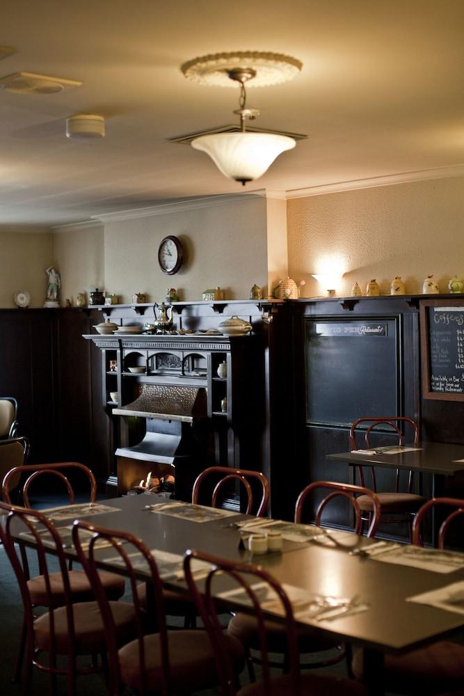 restaurant-cafeteria