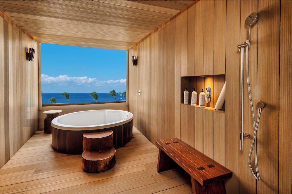swimming pool spa