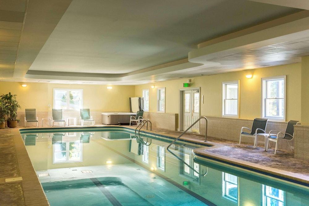 swimming pool spa