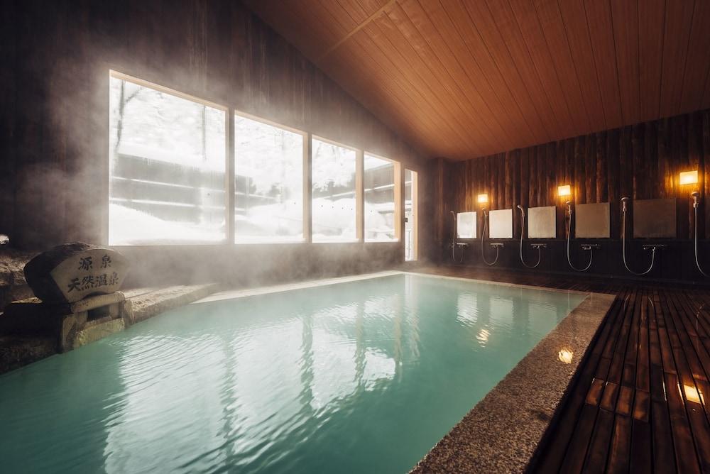 swimming pool spa
