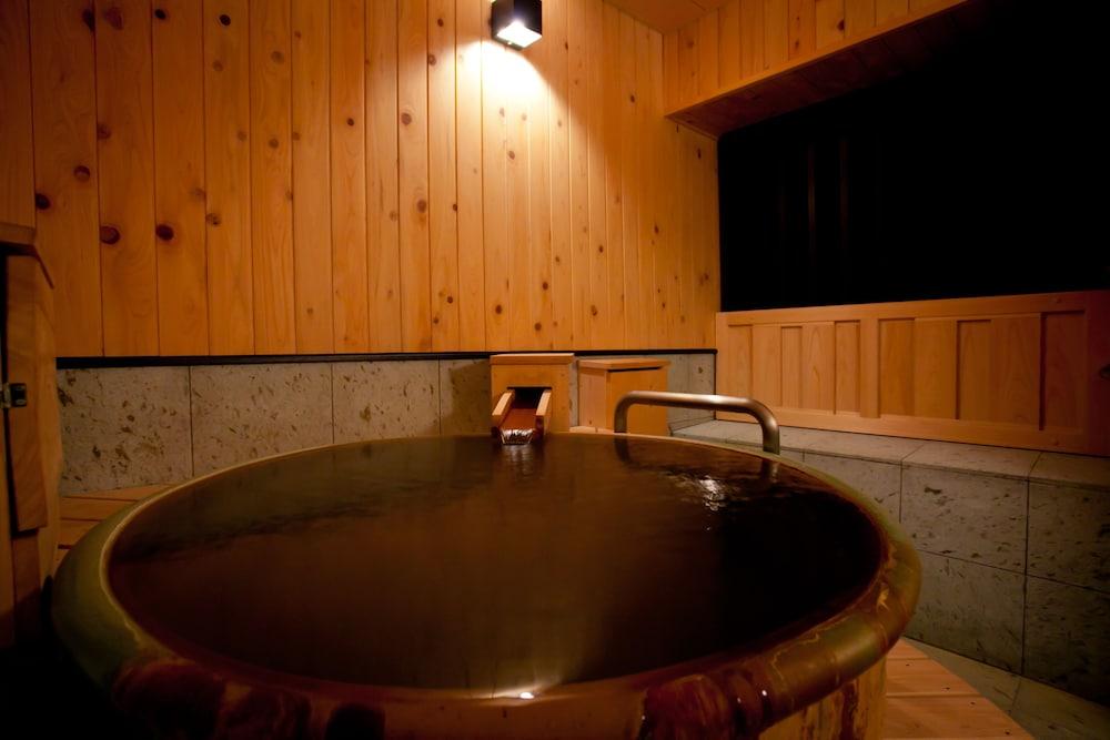 swimming pool spa