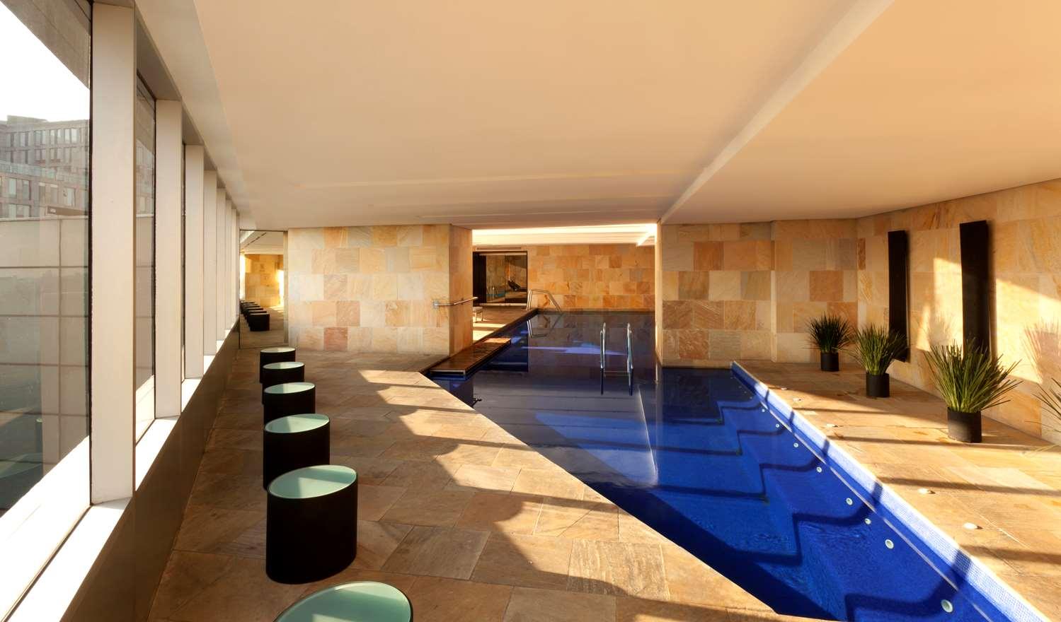 swimming pool spa