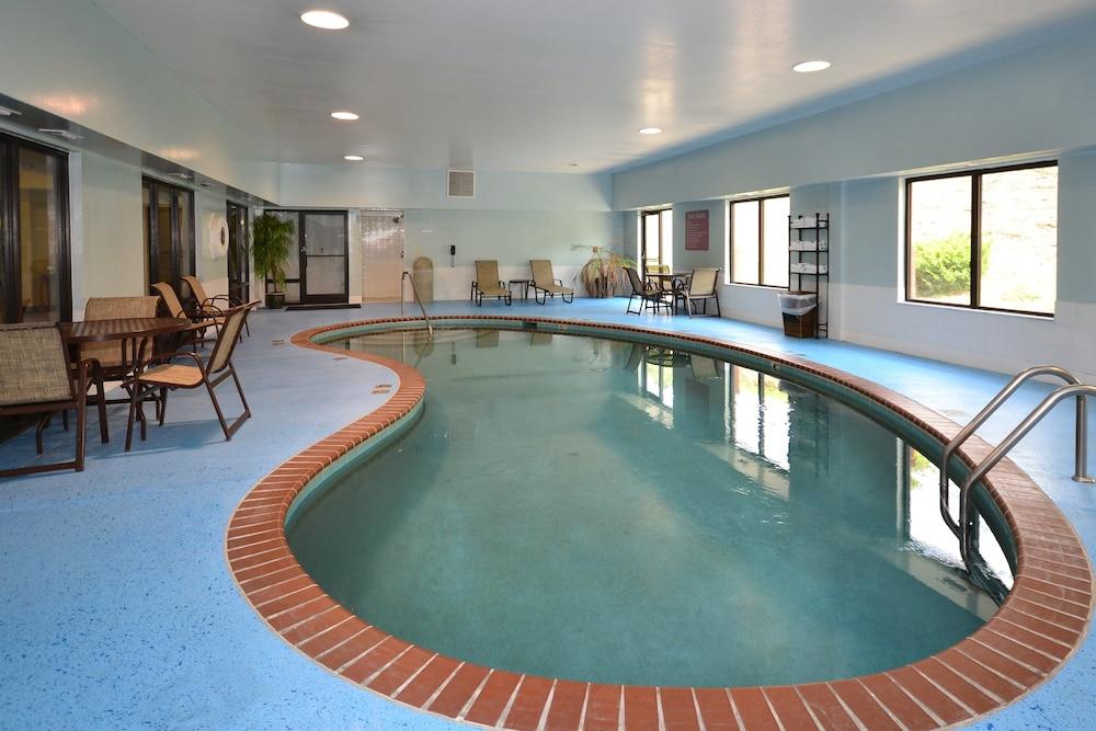 swimming pool spa