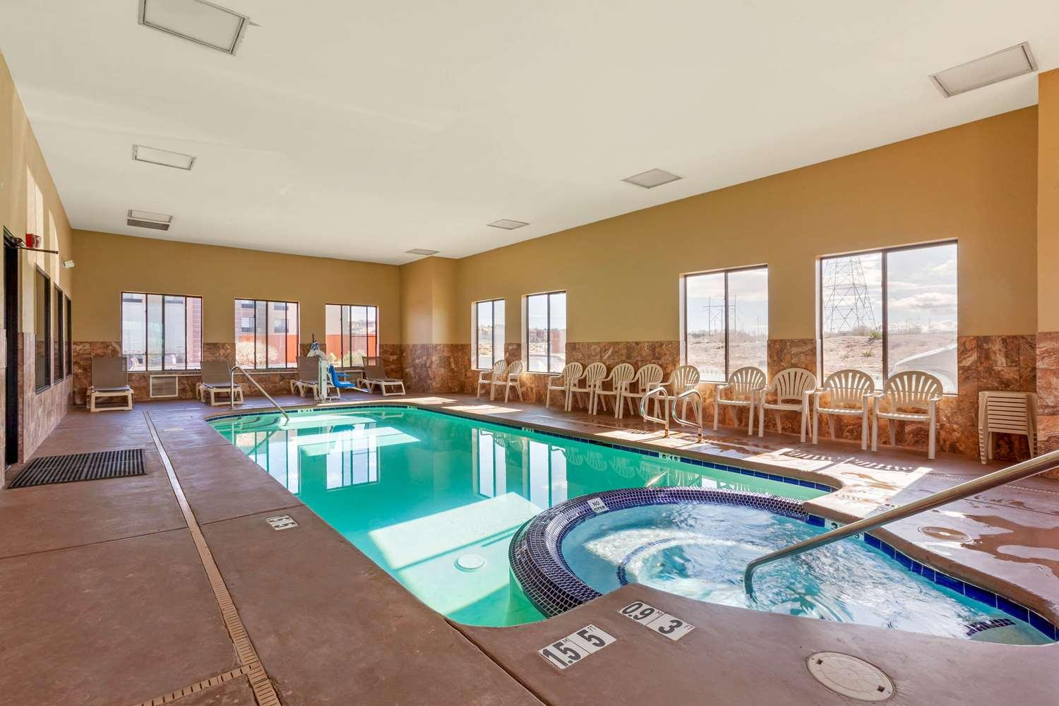 swimming pool spa