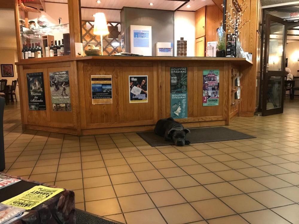 lobby