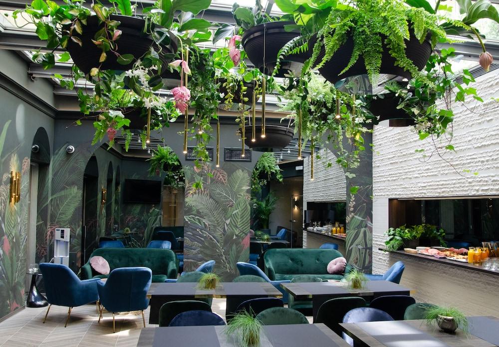 lobby