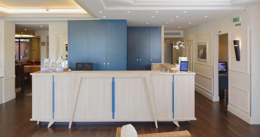 lobby