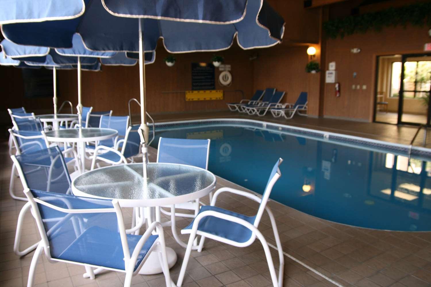 swimming pool spa