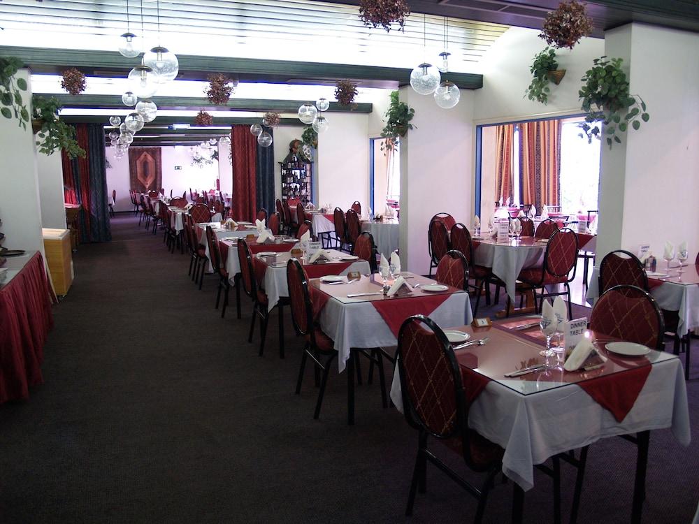 restaurant-cafeteria