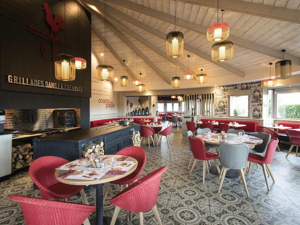 restaurant cafeteria