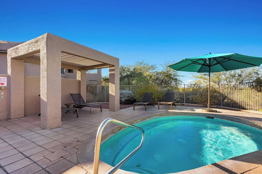 swimming pool spa