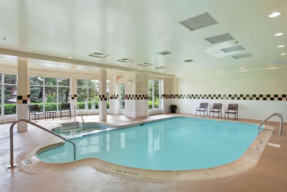 swimming pool spa