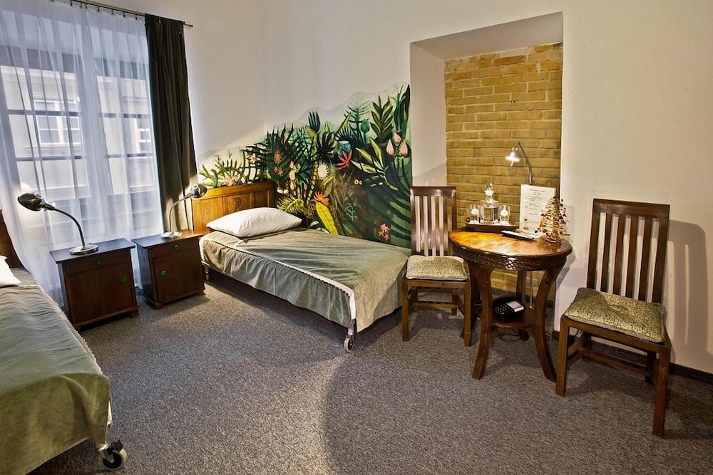 rooms