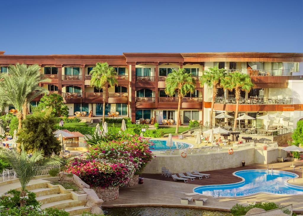 Royal Savoy Hotel and Villas