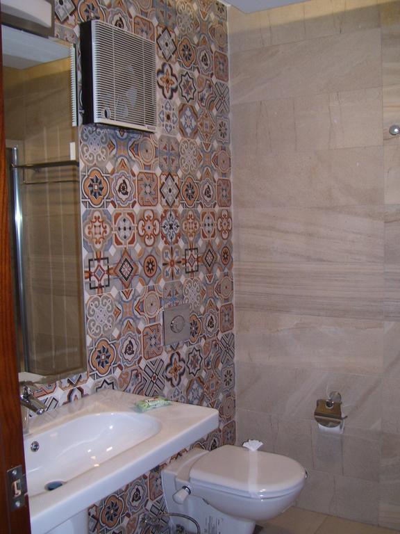 Pharaohs Doki Hotel Cairo