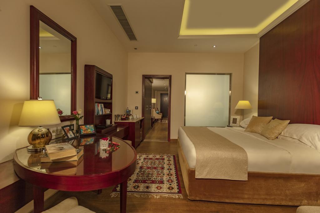Royal Savoy Hotel and Villas