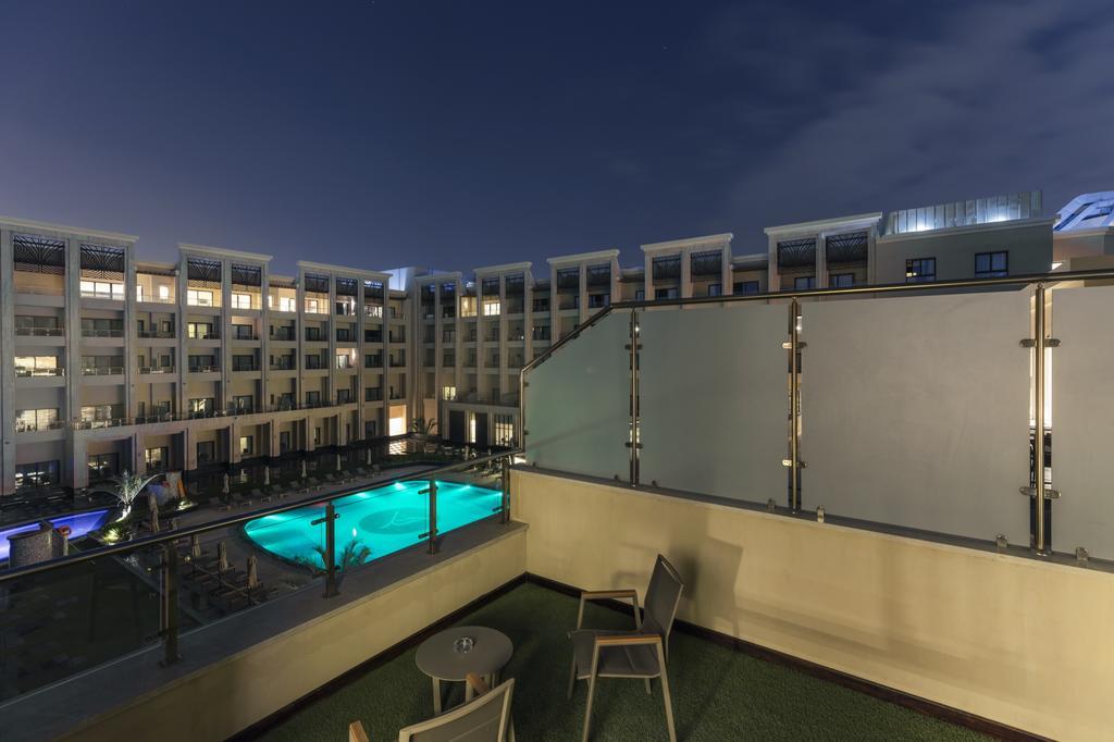 Triumph Luxury Hotel