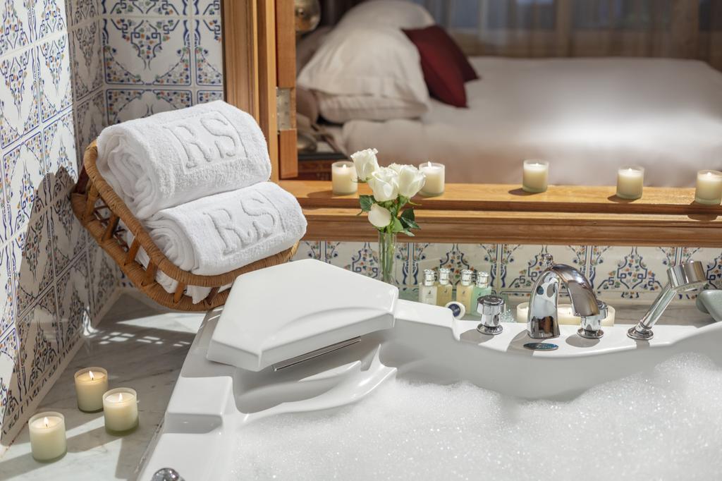 Royal Savoy Hotel and Villas