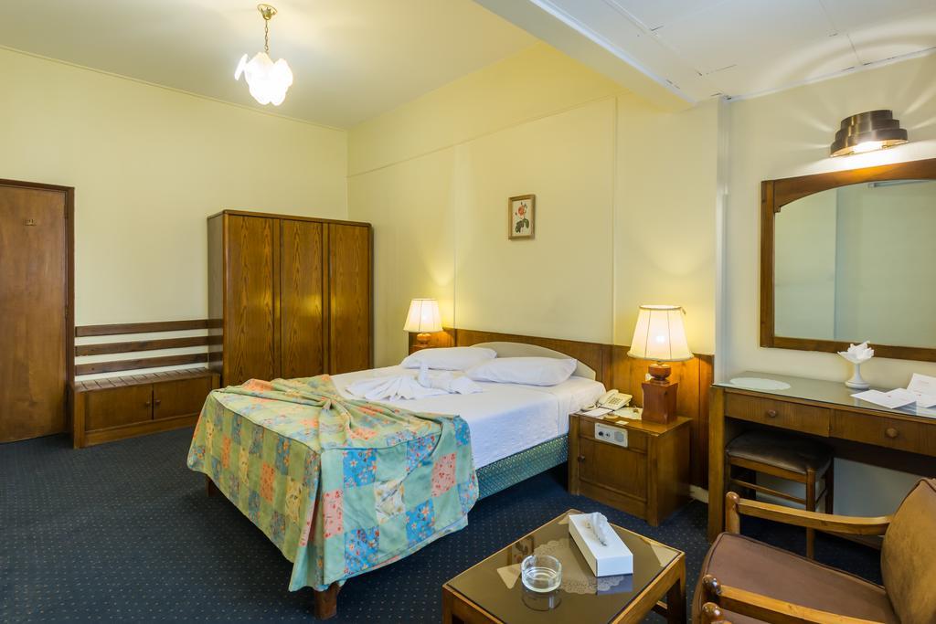 cairo khan hotel