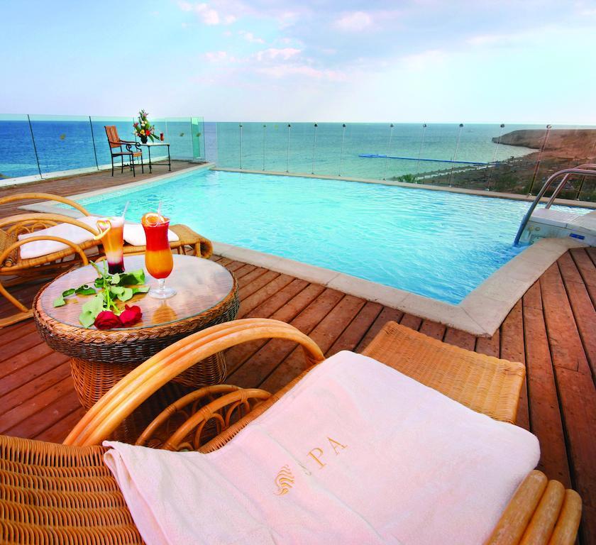 Royal Savoy Hotel and Villas