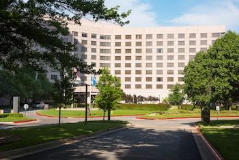 DoubleTree by Hilton Hotel Tulsa - Warren Place