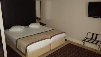 Chambord Hotel