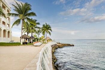 COZUMEL PALACE
