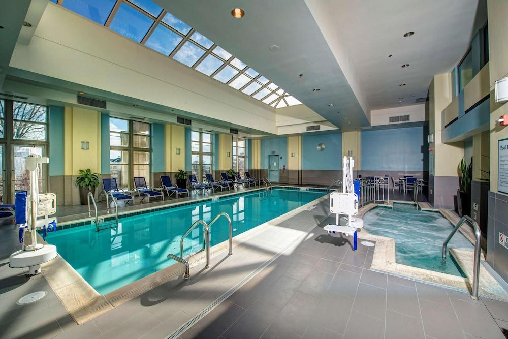 swimming pool spa