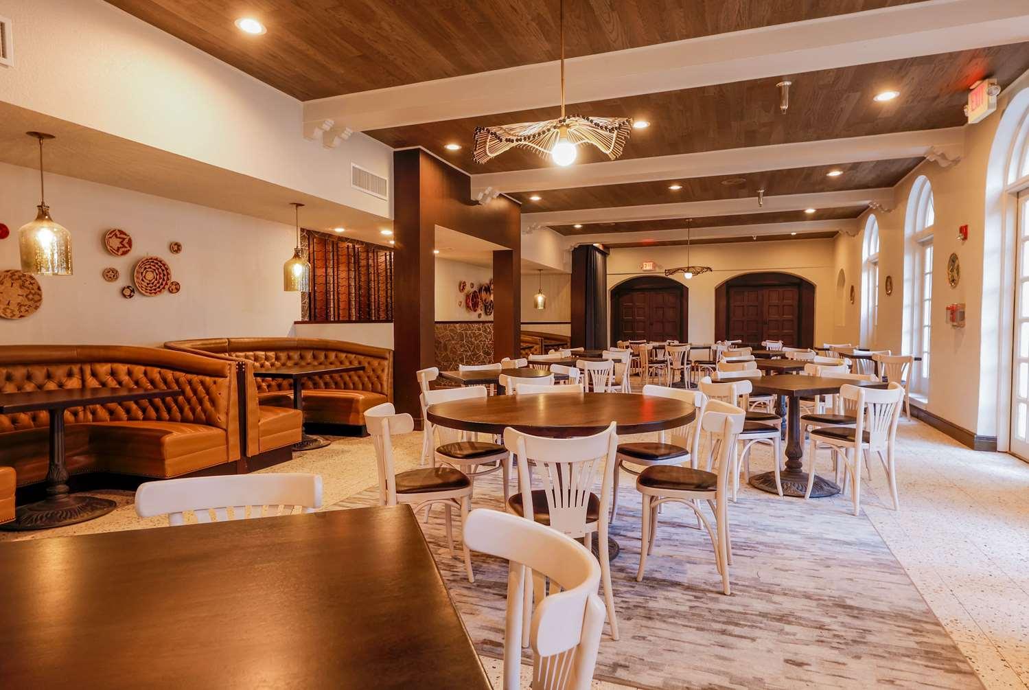 restaurant cafeteria