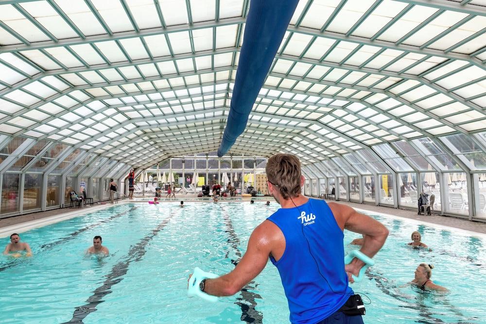 swimming pool spa