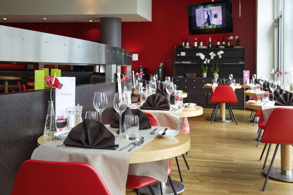 restaurant-cafeteria