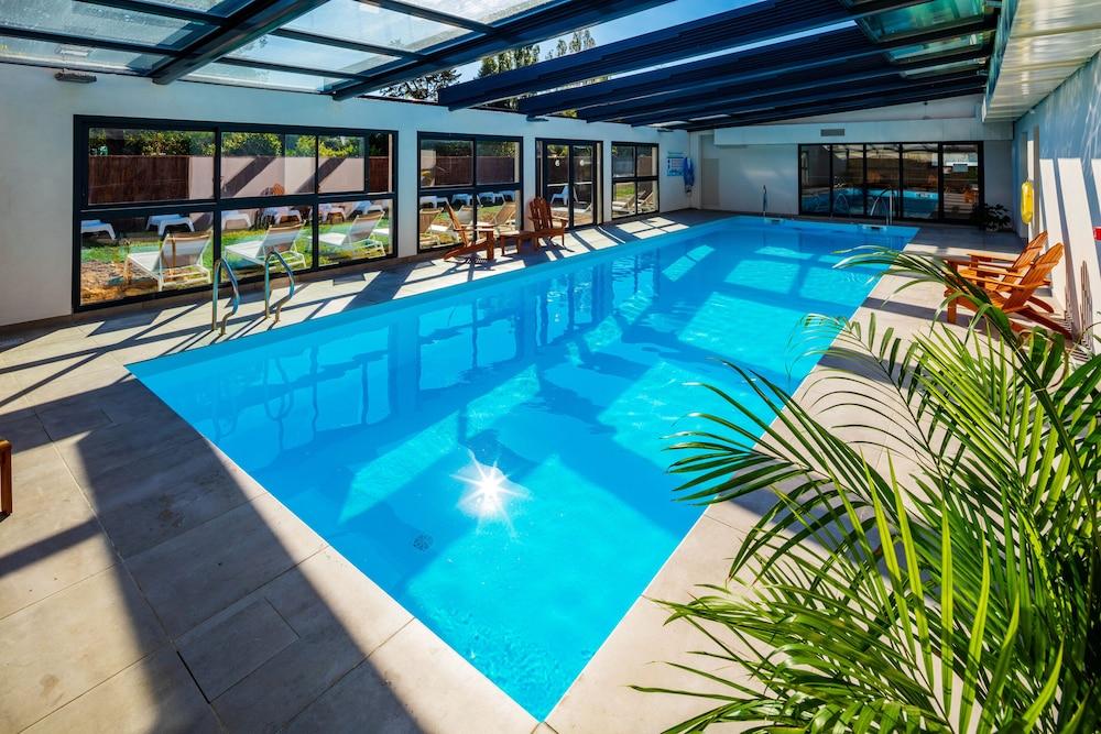 swimming pool spa