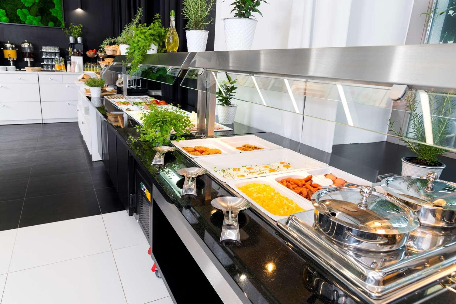 restaurant cafeteria