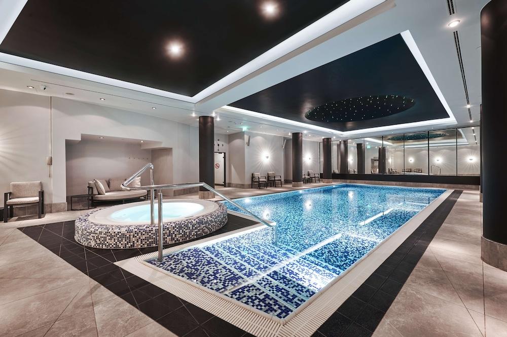 swimming pool spa